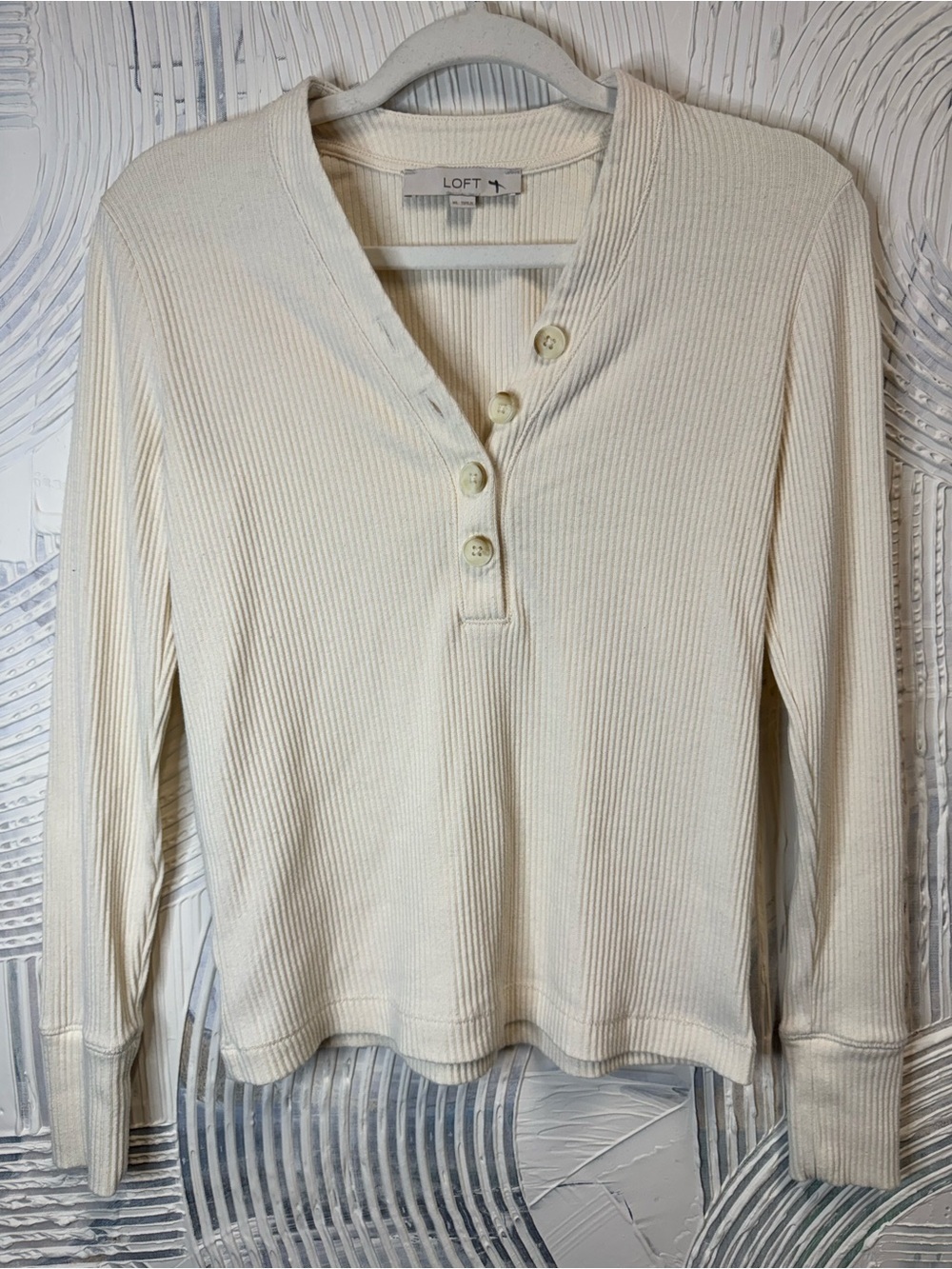 LOFT Cream Ribbed Henley Long Sleeve Tee N0559